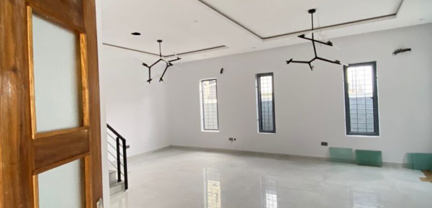 Luxury 4bedrooms Terrace with Bq