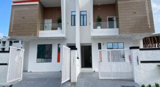 N250m Ikate lekki Luxurious Spacious Duplex