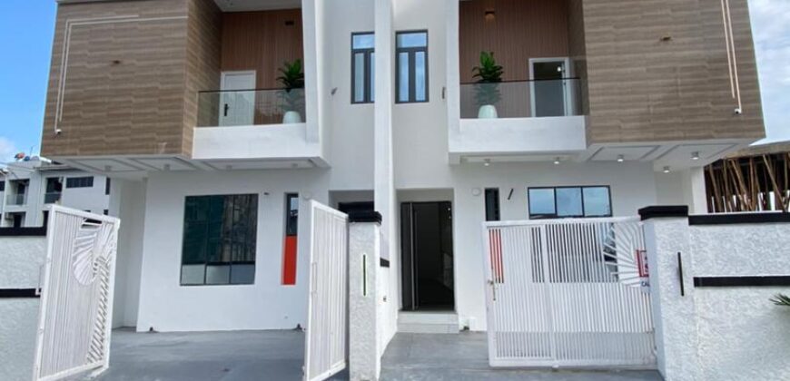 N250m Ikate lekki Luxurious Spacious Duplex