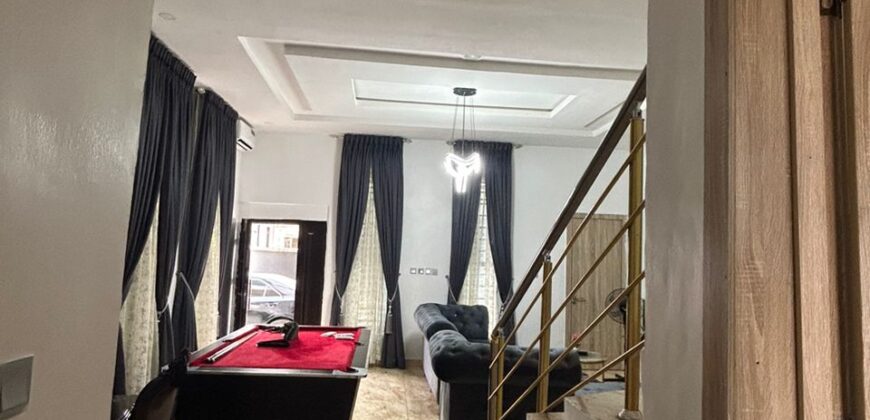 BEDROOM FURNISHED SEMI DETACHED DUPLEX FOR RENT !!!