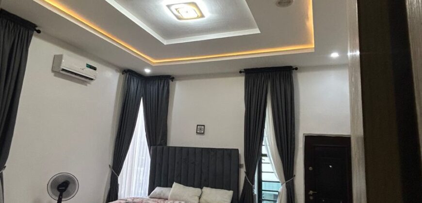 BEDROOM FURNISHED SEMI DETACHED DUPLEX FOR RENT !!!