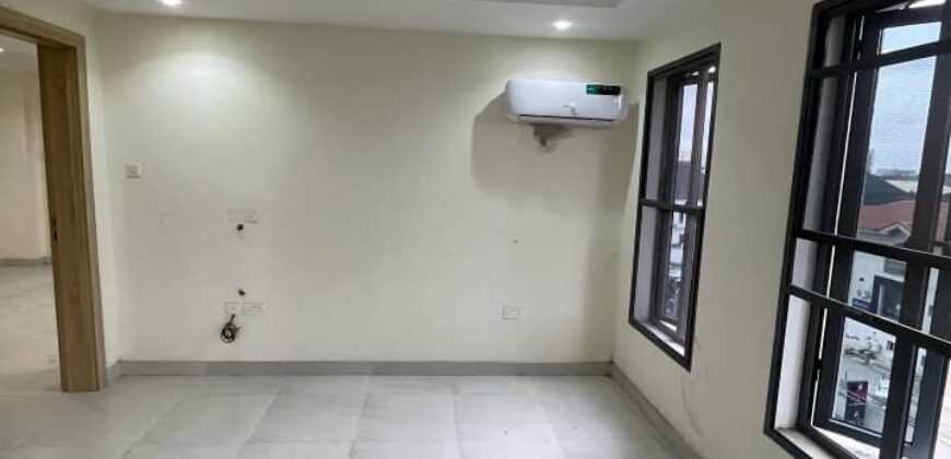 FULLY SERVICED AND FUNCTIONAL 2 BEDROOM APARTMENT FOR RENT