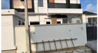 110m Ajah lekki luxurious spacious duplex